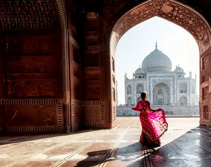 Luxury Taj Mahal India Tour with 5-star hotel stay and private guided visit in Agra